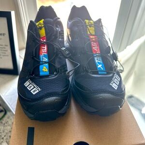 SALOMON XT-4 OG Size 6 (Men) Size 7 (Women)
